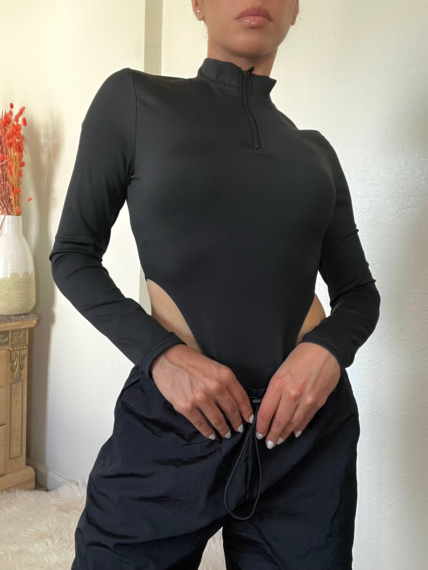 Highleg Mock Neck Bodysuit -Black