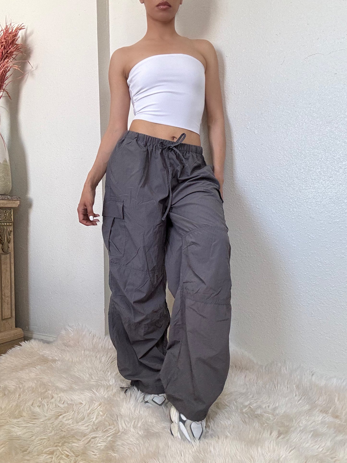 Mid Rise Parachute Cargo Pants -Charcoal