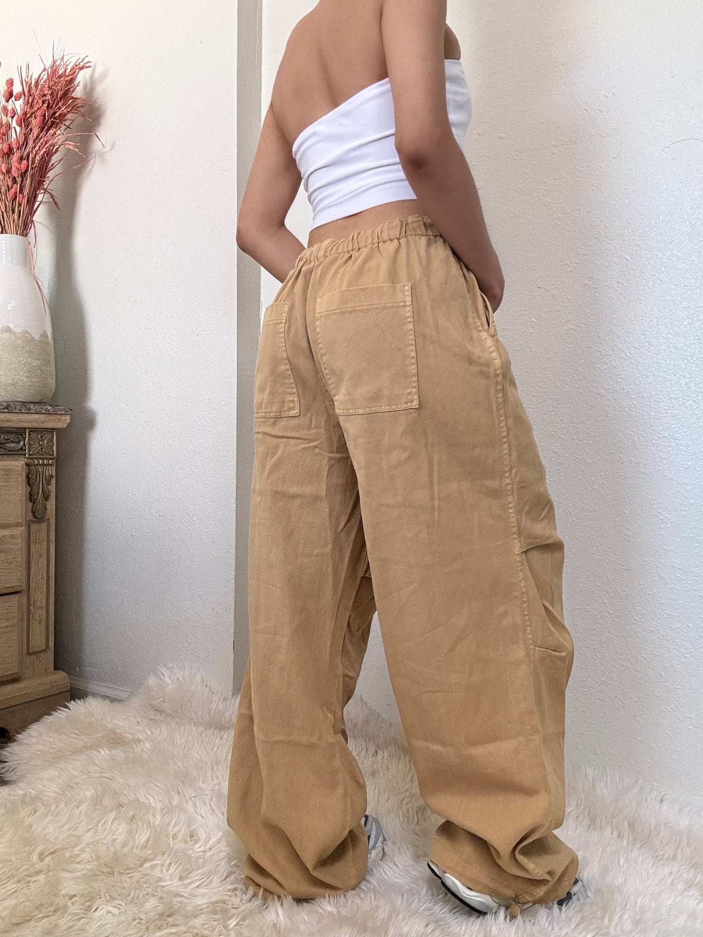 Baggy Mid Rise Parachute Pants -Sand
