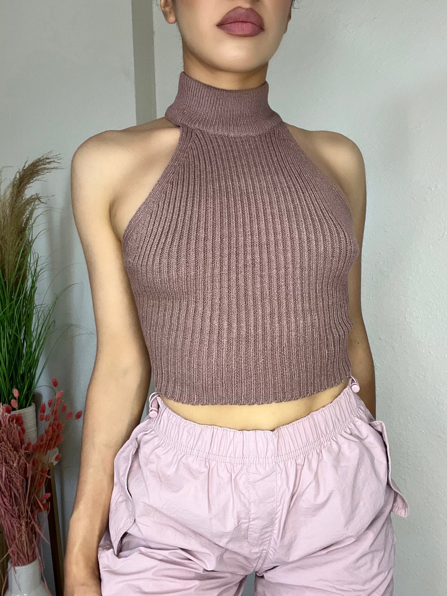 Cropped Halter Sleeveless Sweater -Cocoa
