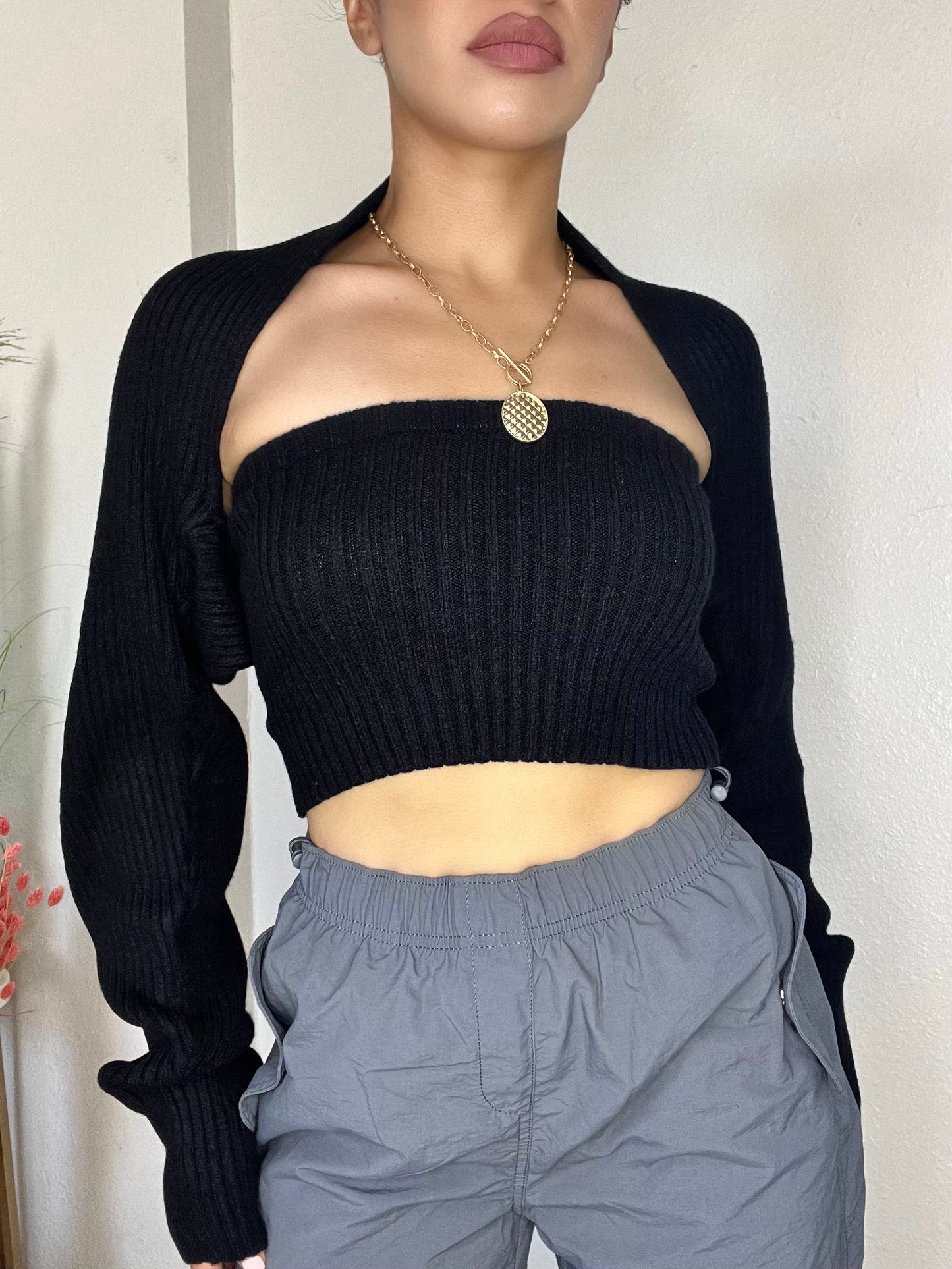 Two Piece Shrug Sweater Set -Black