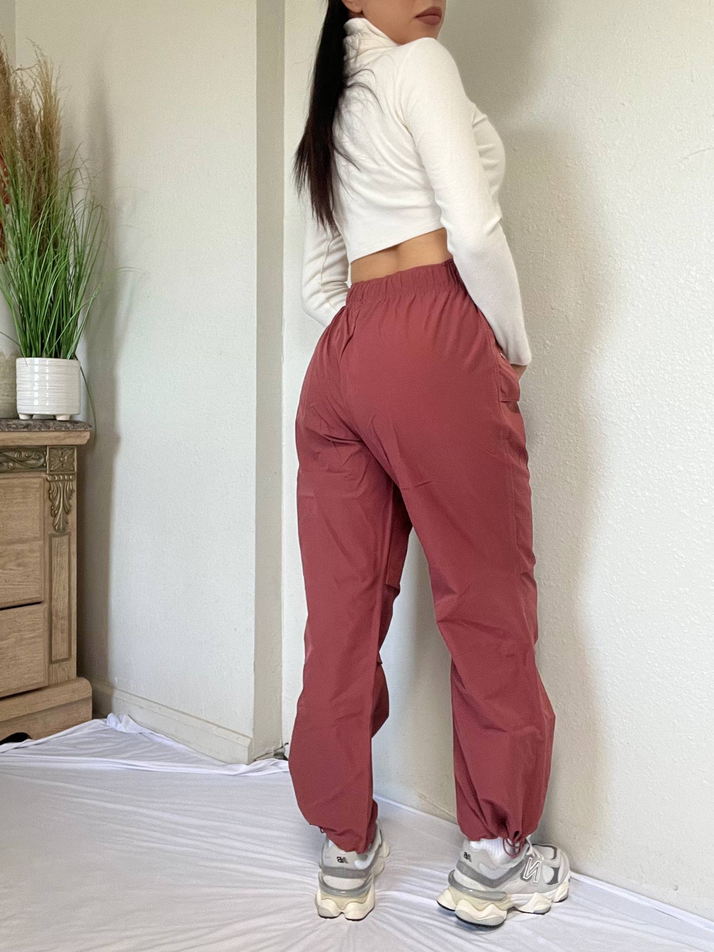 Essential Parachute Pants -Merlot