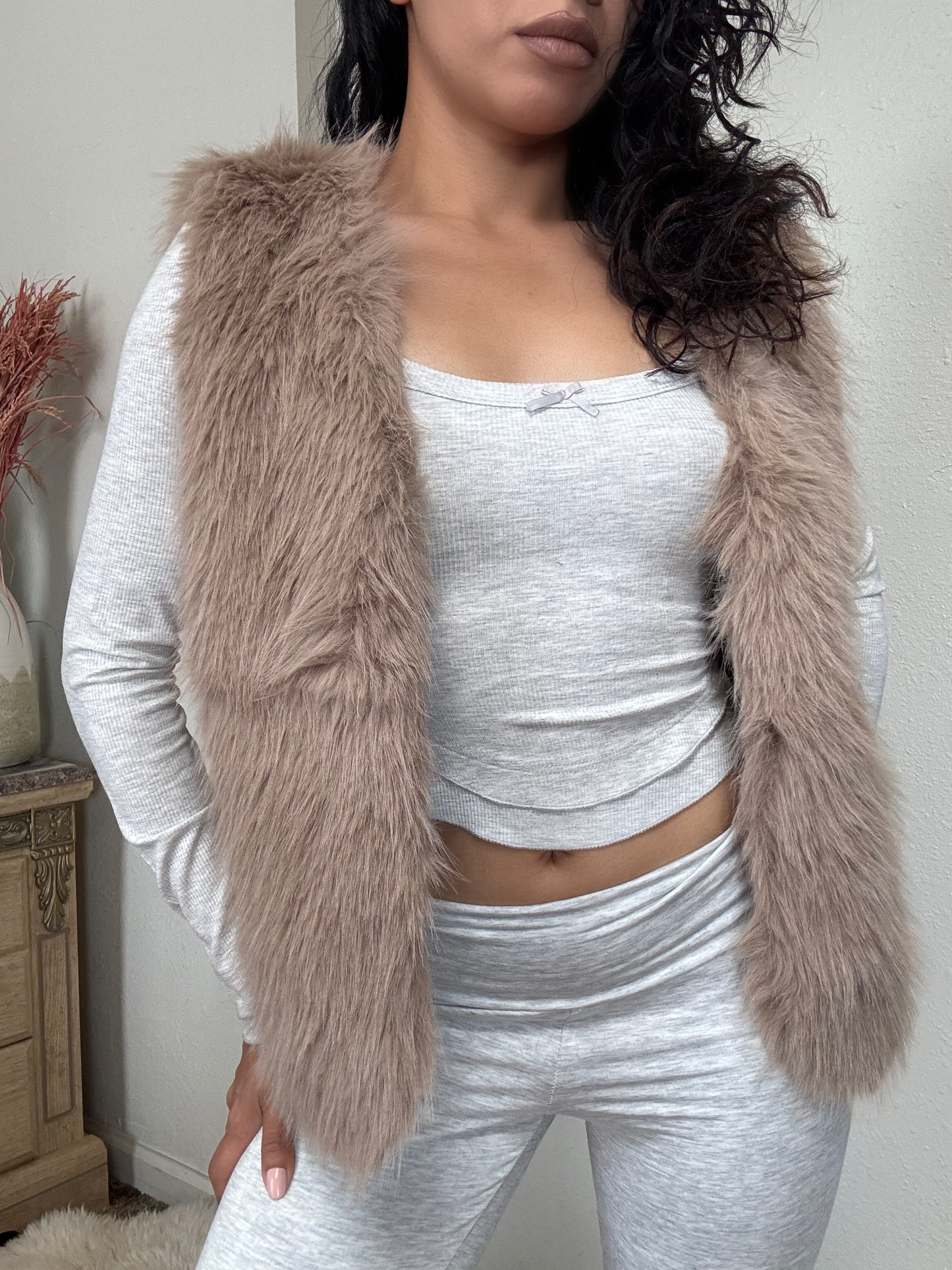 Nadia Faux Fur Vest -Taupe