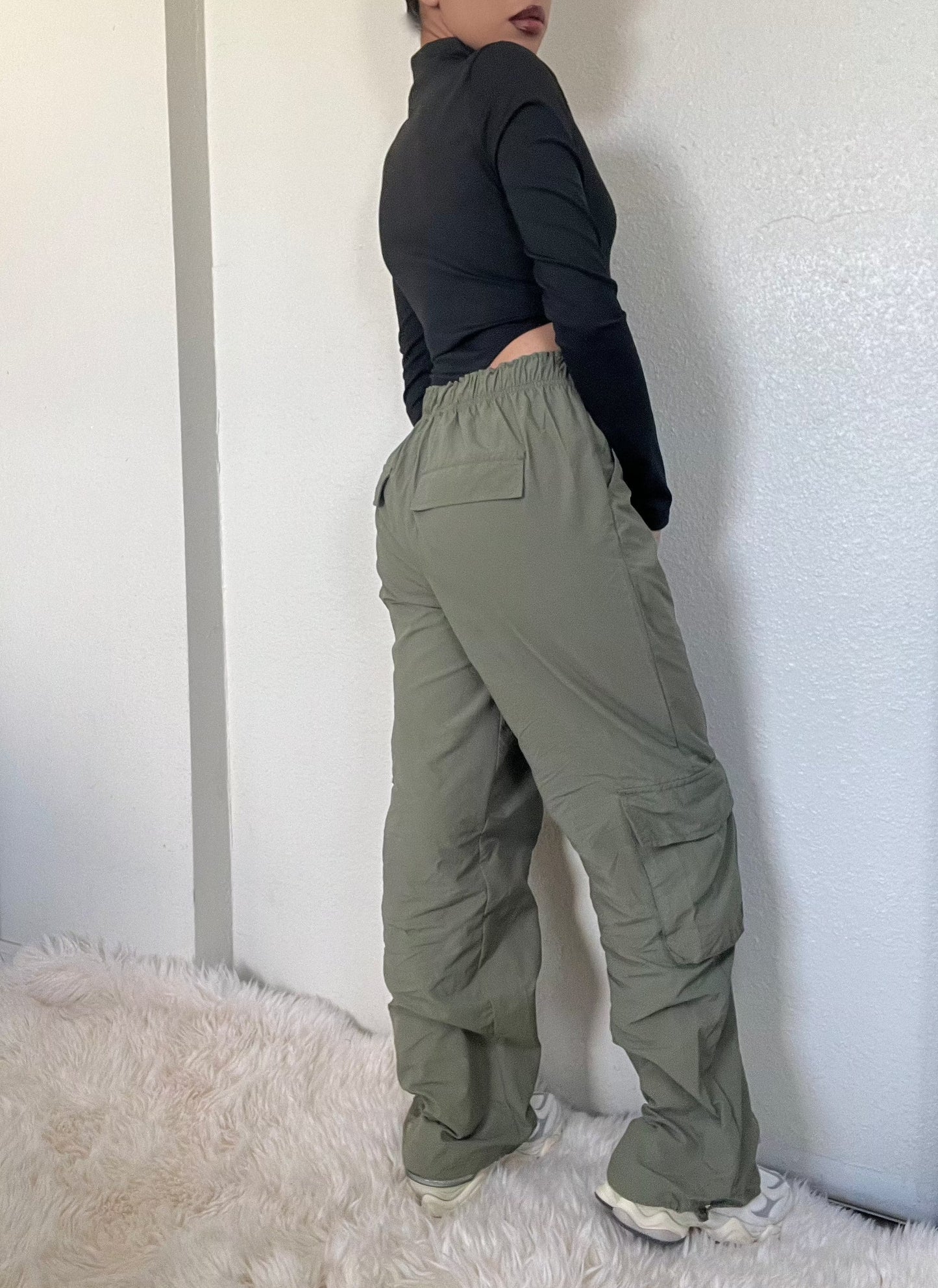 Toggle Detail Parachute Cargo Pant -Olive