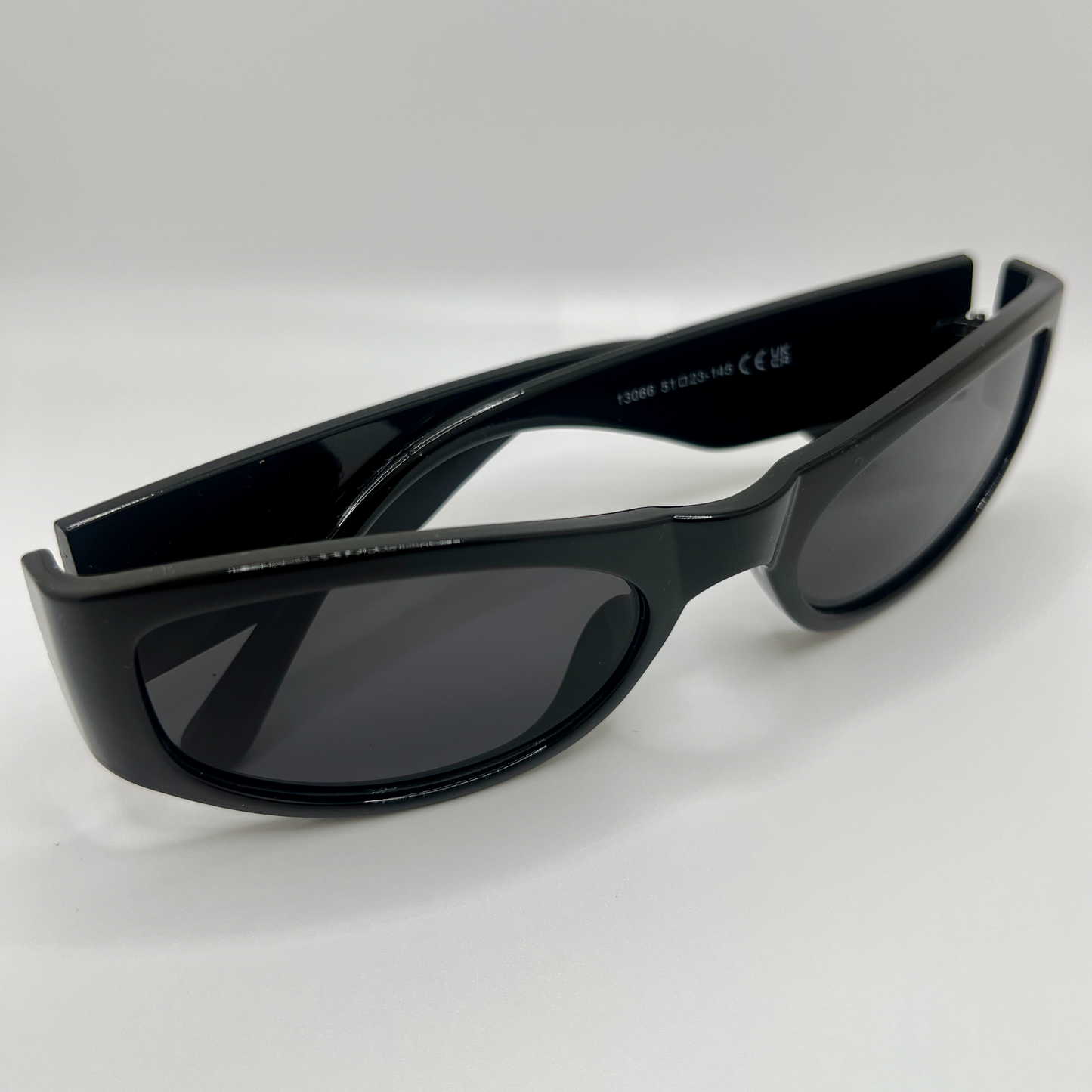 Retro Future Sunnies -Black
