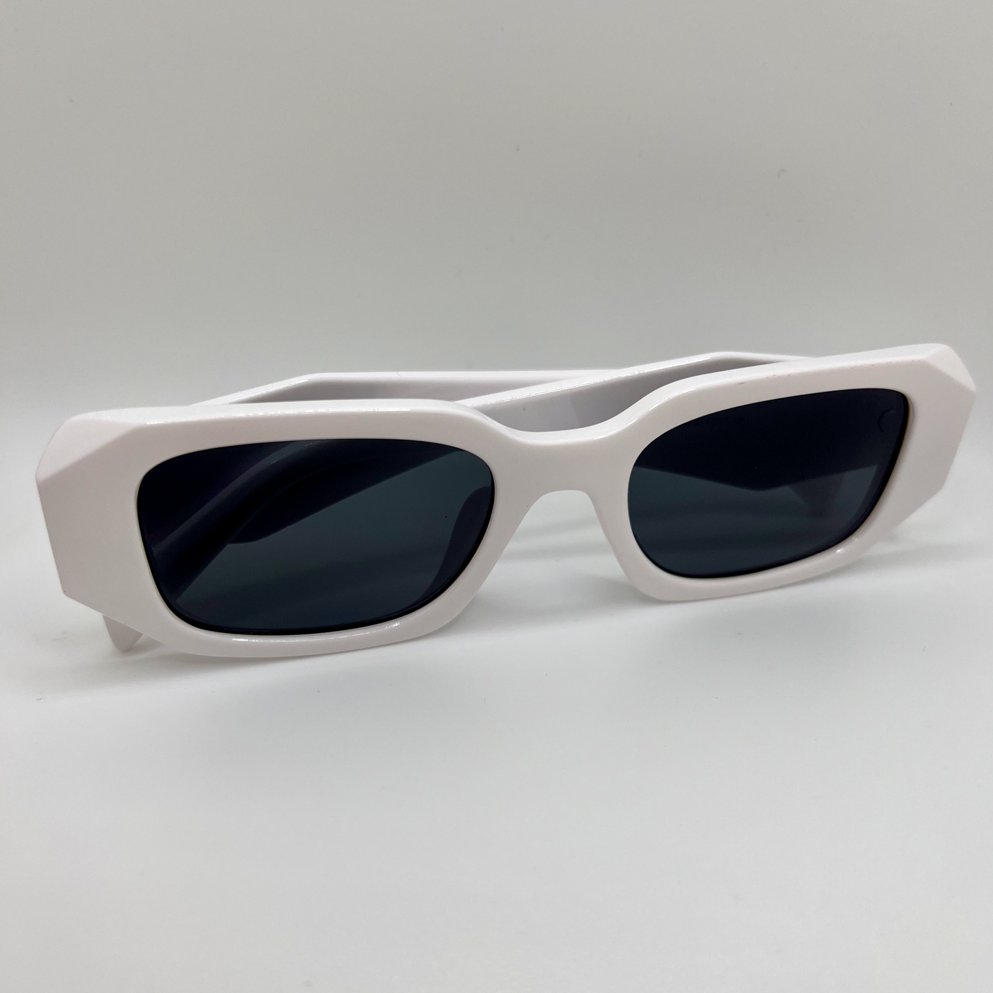 Spring Sunnies -White
