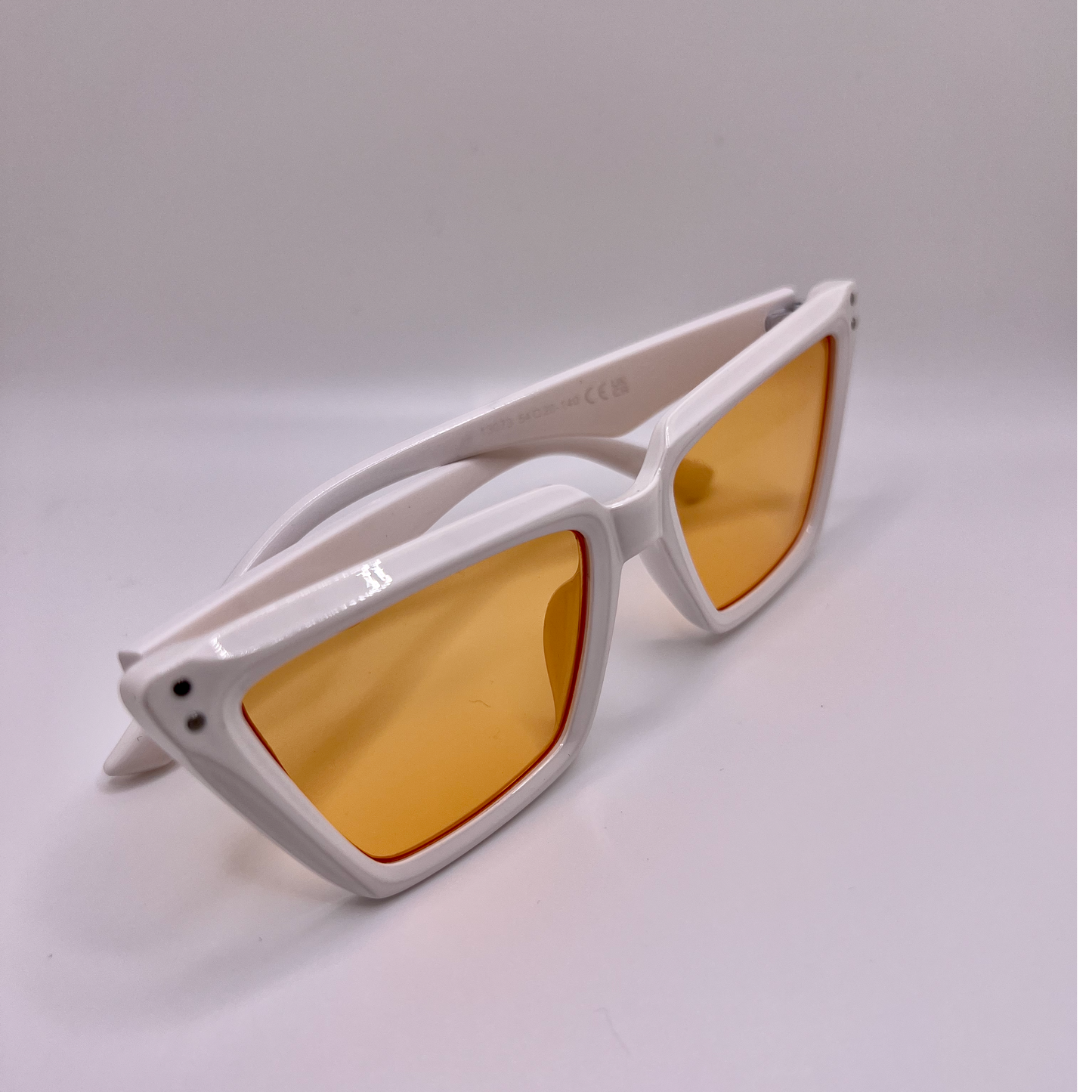 Retro Cat Eye Sunnies -White/Orange