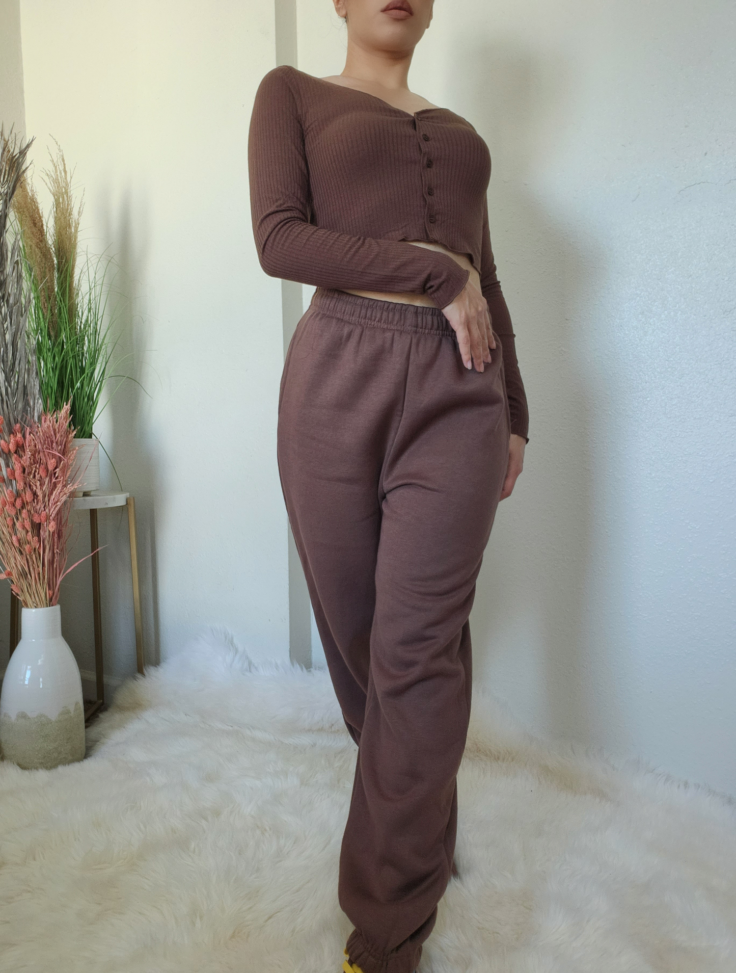Essential Joggers -Chocolate