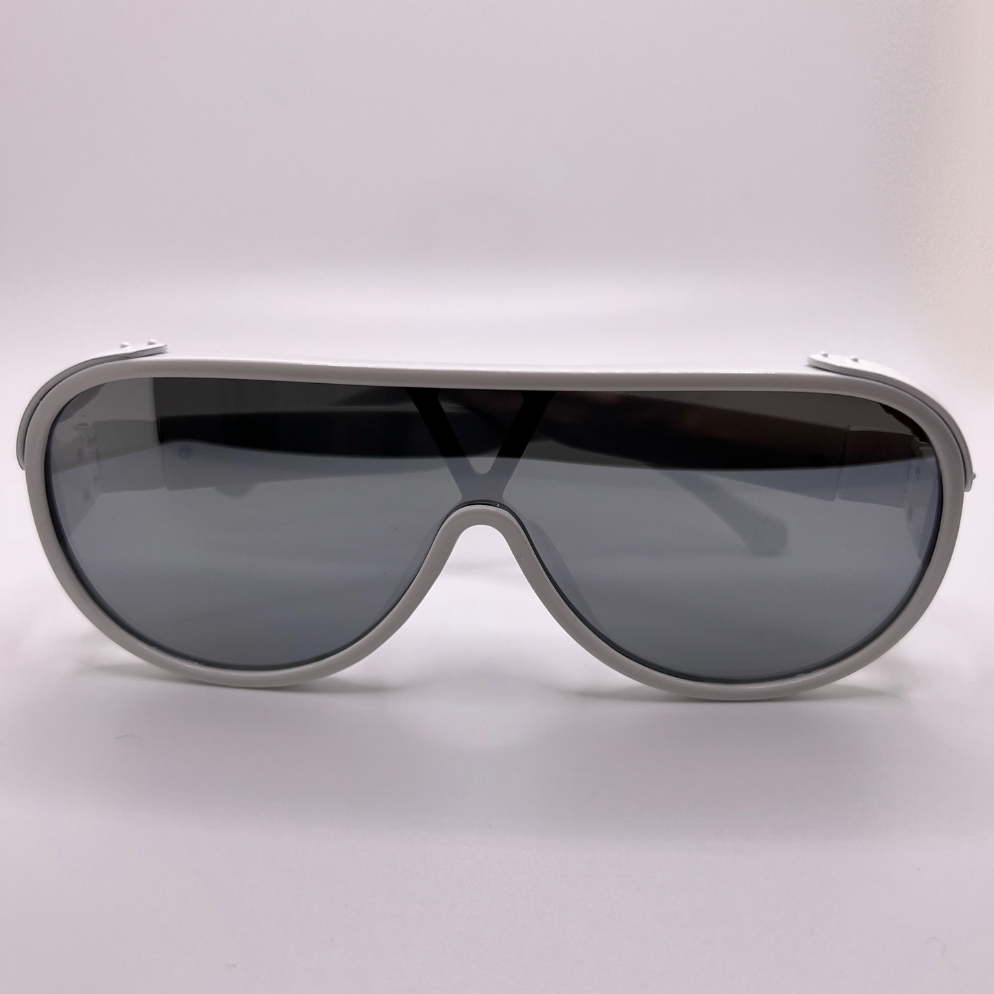 Retro Sunnies- White