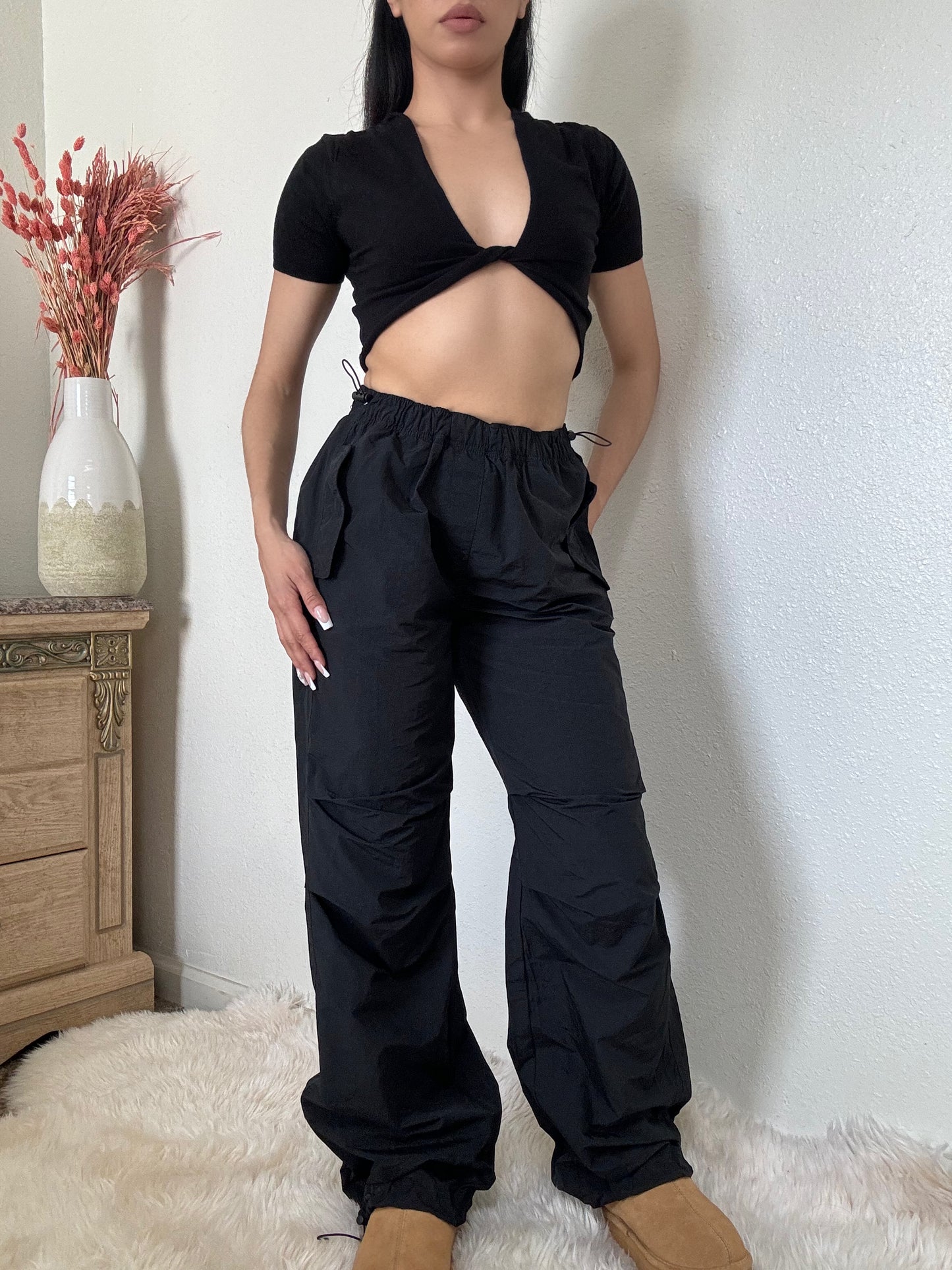 Loose Fit Parachute Pants -Black