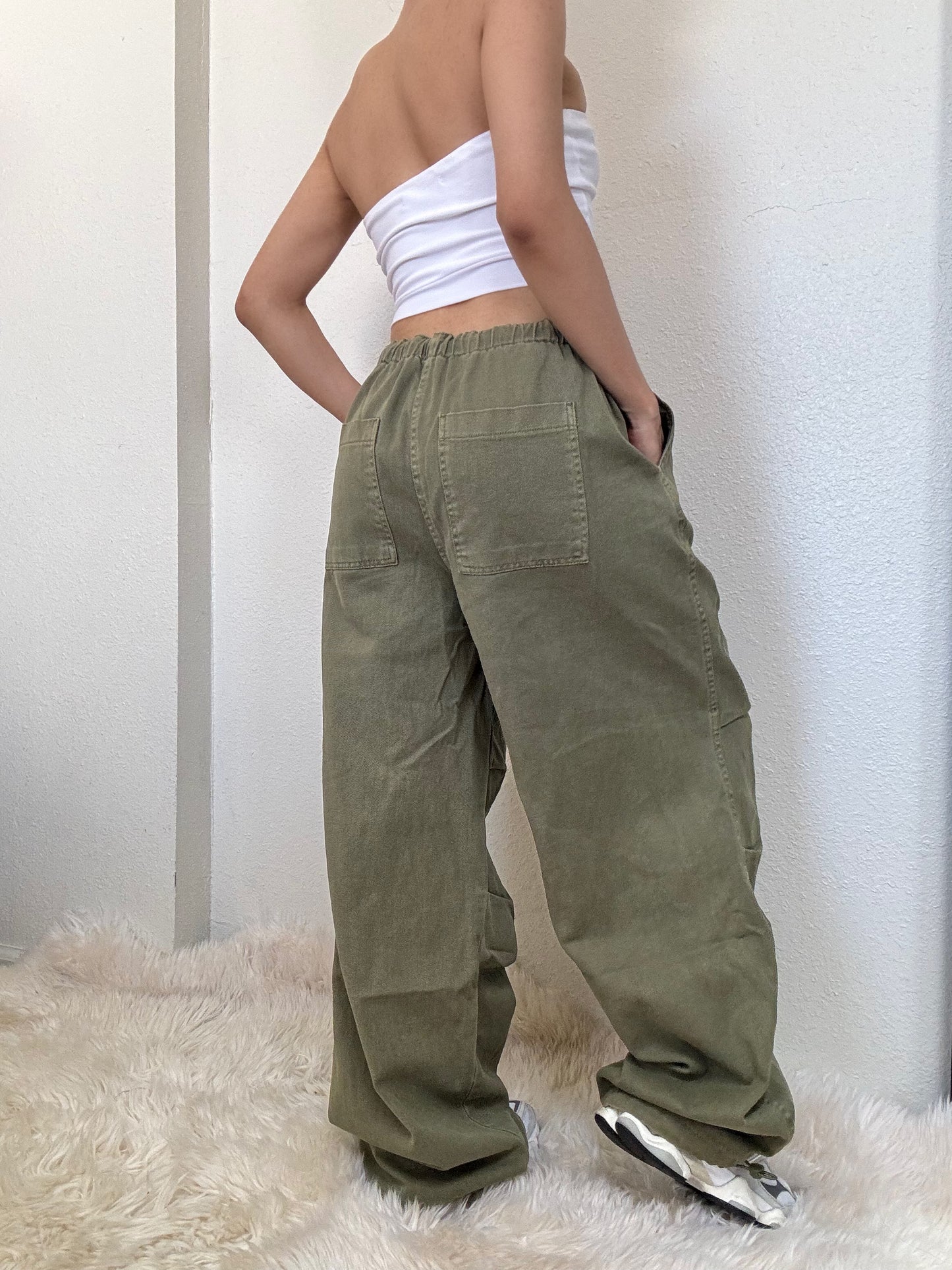 Baggy Mid Rise Parachute Pants -Moss