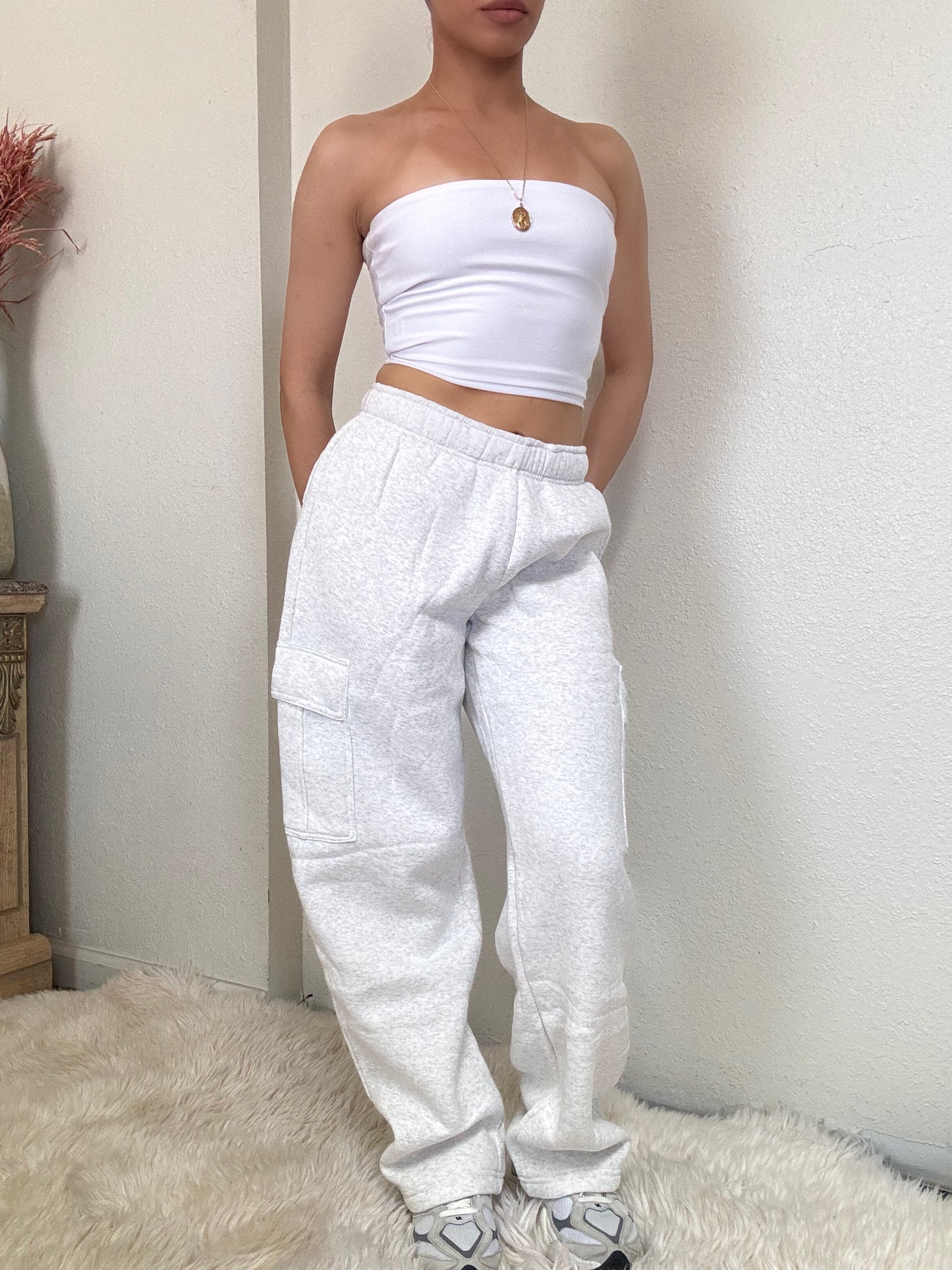 Essential Fleece Cargo Sweatpants -Heather White