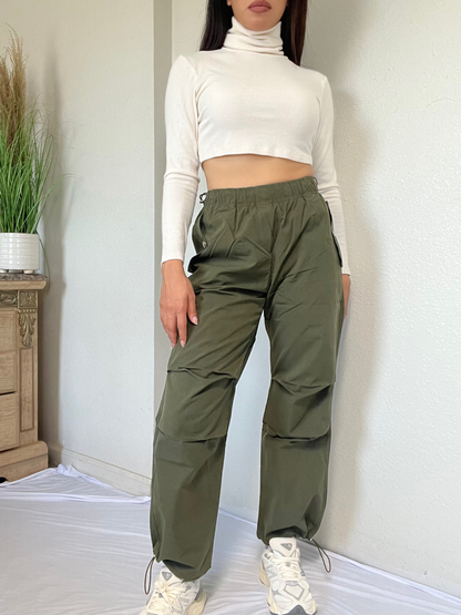 Essential Parachute Pants -Olive