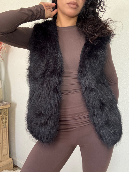 Nadia Faux Fur Vest -Black