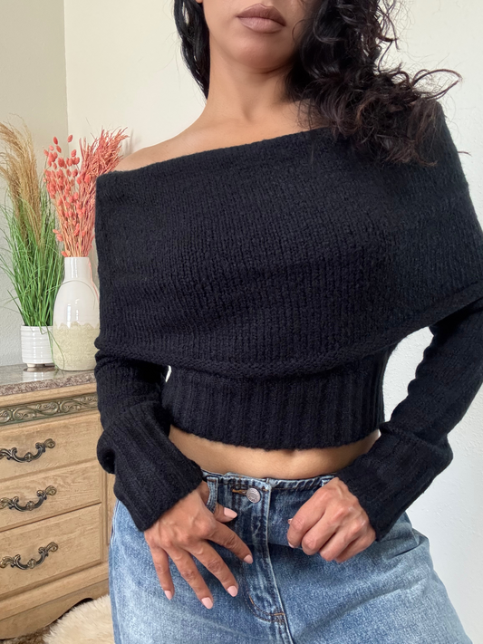 Off-The Shoulder Sweater Top -Black