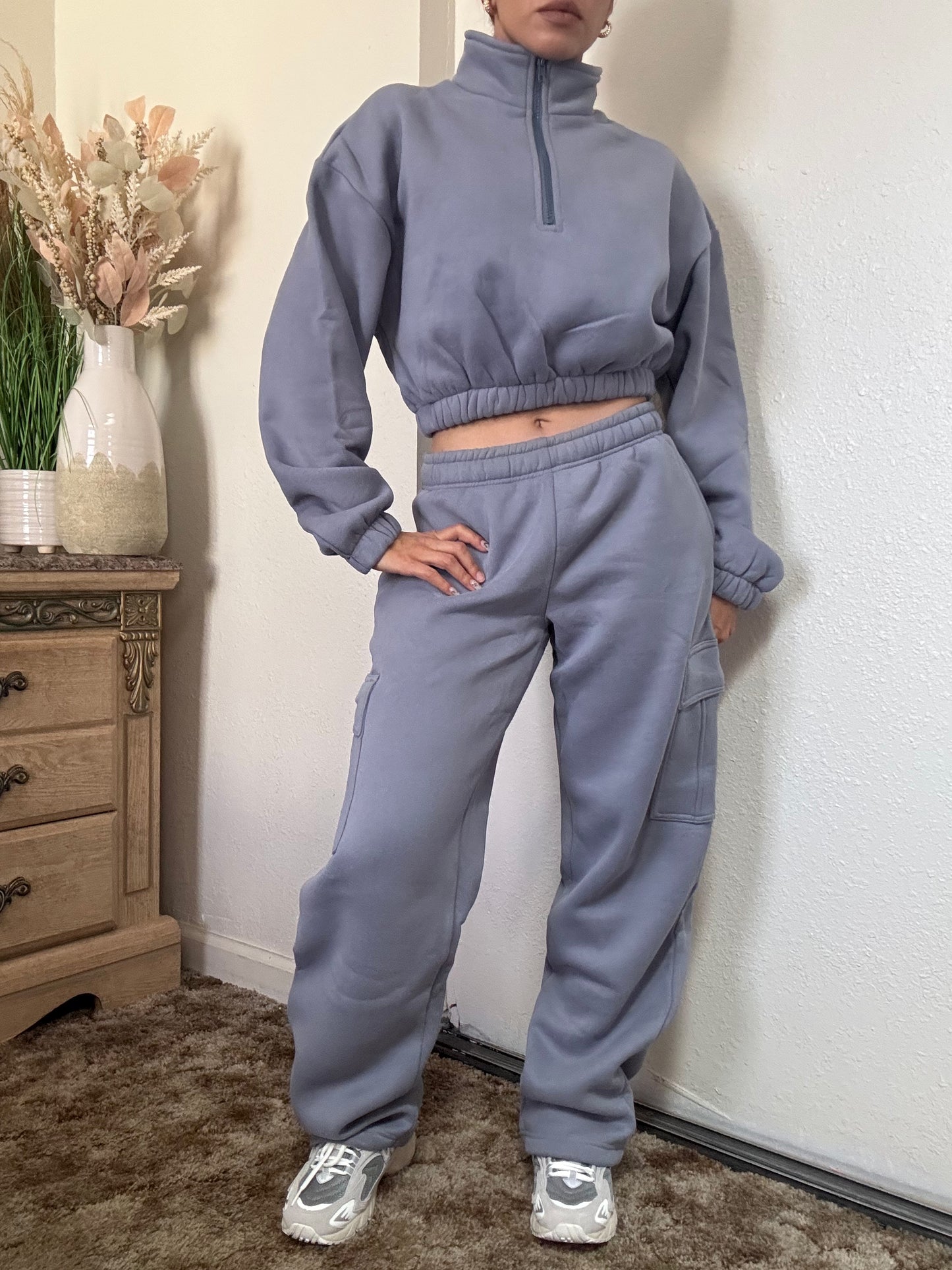 Essential Fleece Cargo Sweatpants (Frech Blue)