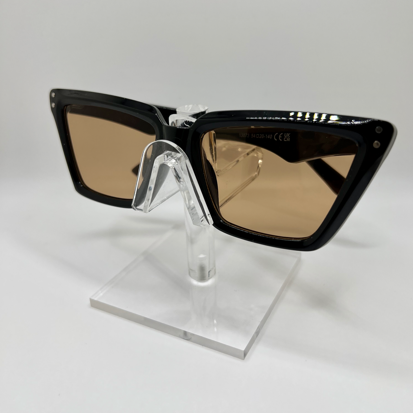 Retro Cat Eye Sunnies -Black/Brown